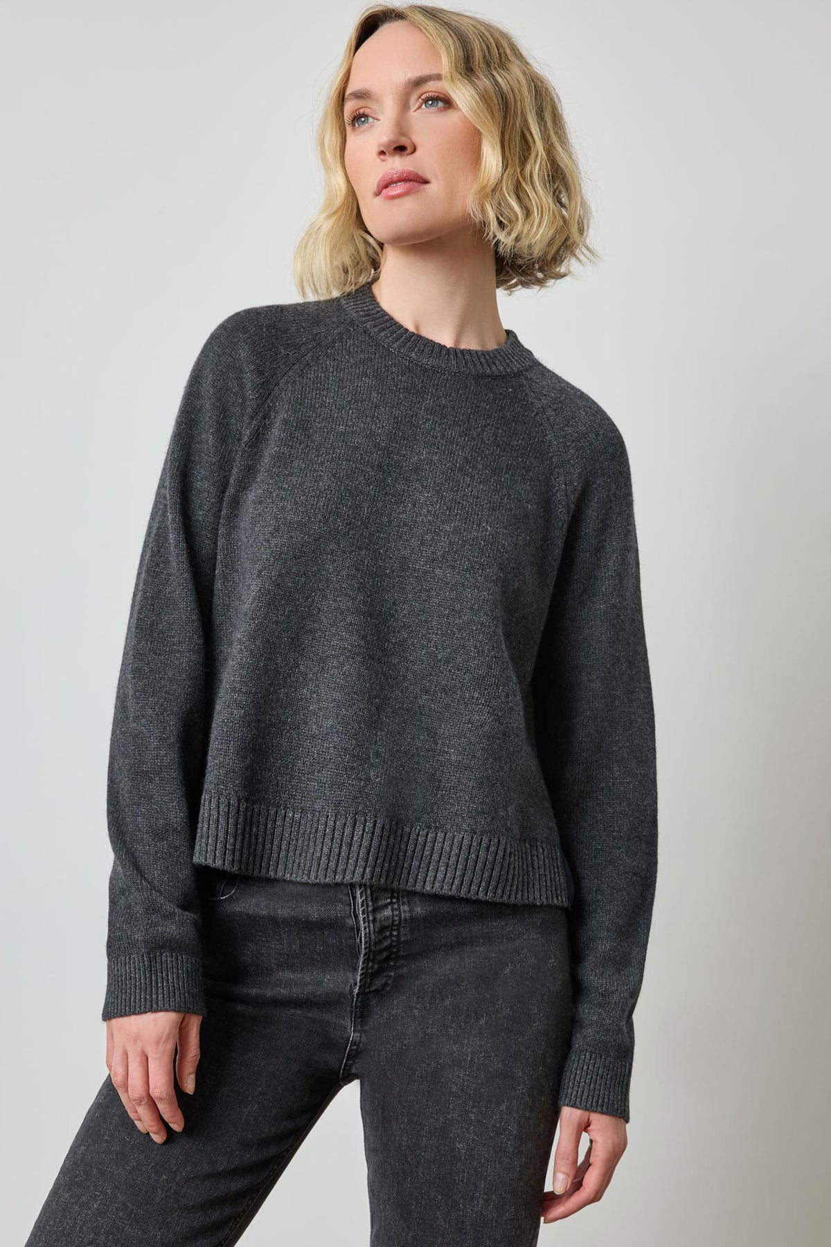 LILLA P-Pleat Back Raglan Sweater Caviar