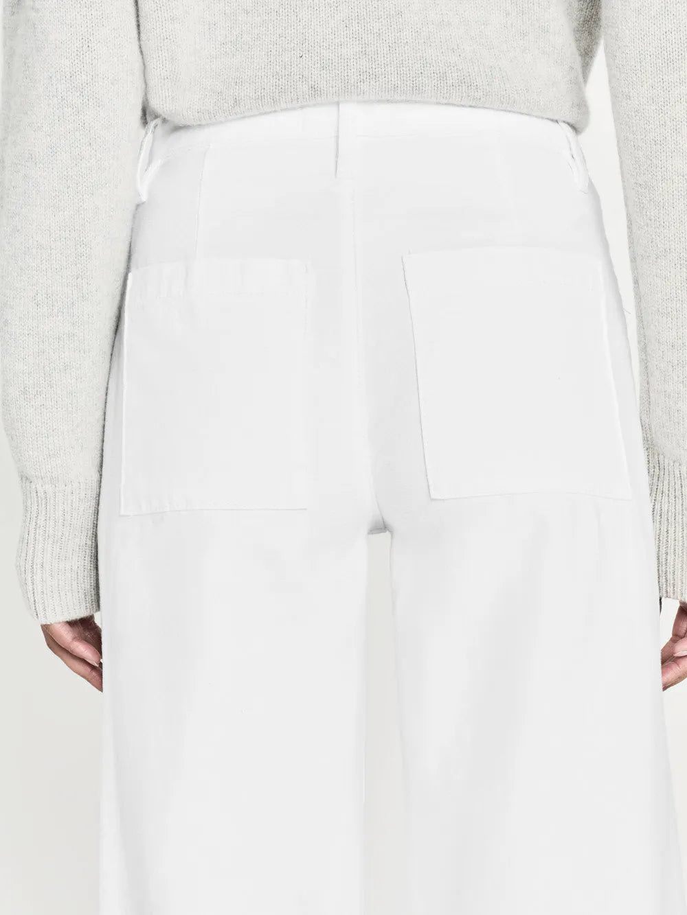 FRAME- The 70's Patch Pocket Crop Straight White