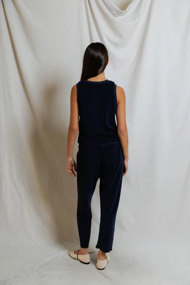 PERFECR WHITE TEE- Eliana Loop Terry Capri Pant