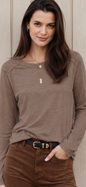 DYLAN-Long Sleeve Vintage Tee Soft Brown