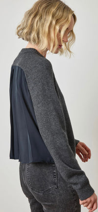 LILLA P-Pleat Back Raglan Sweater Caviar